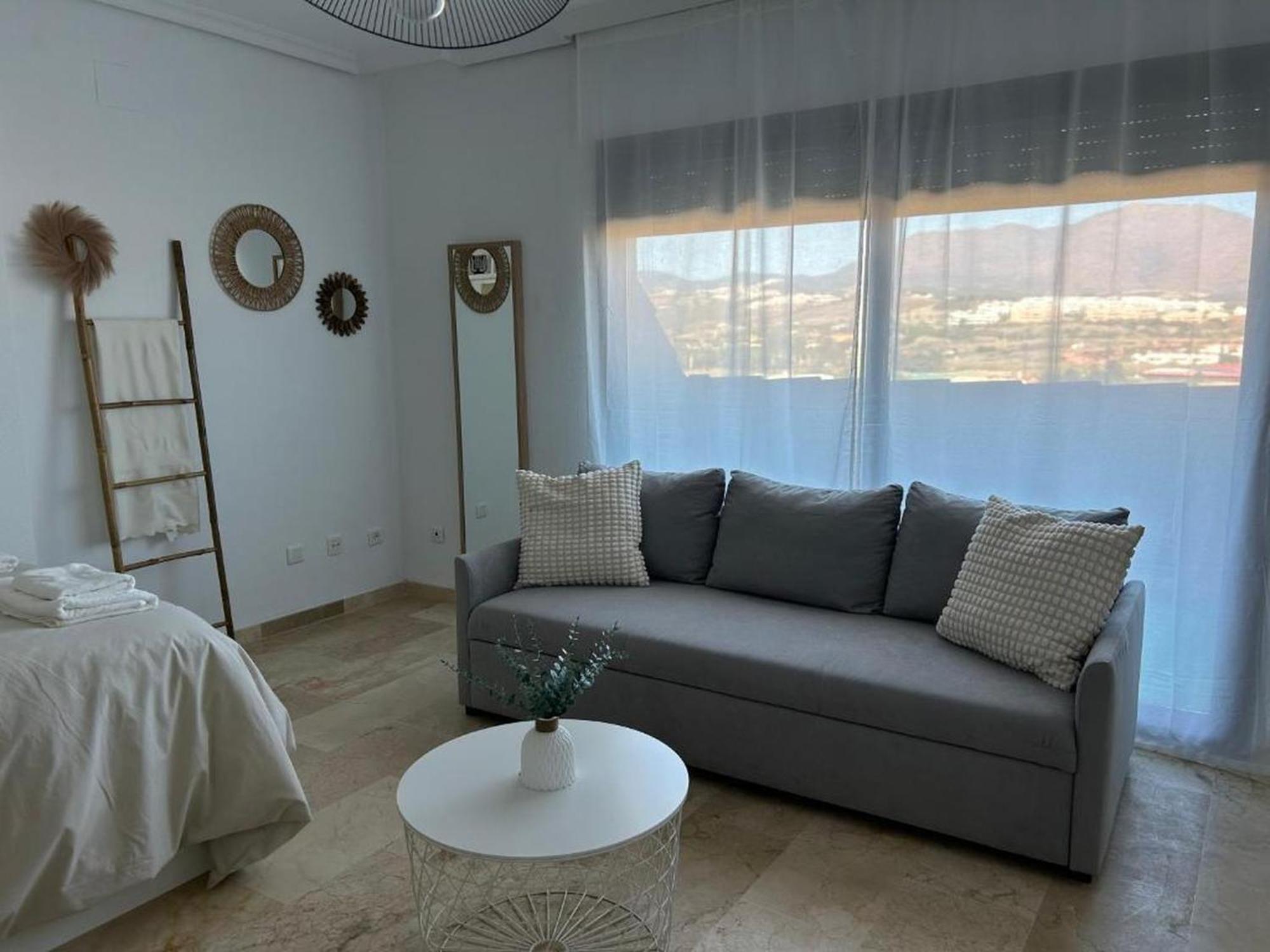 Estudio San Luis De Sabinillas Buitenkant foto