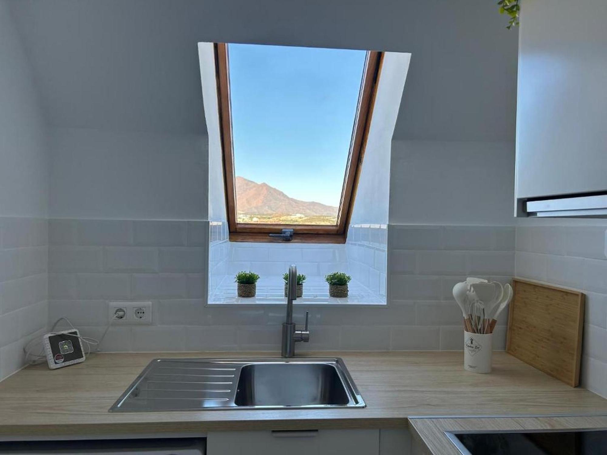 Estudio San Luis De Sabinillas Buitenkant foto