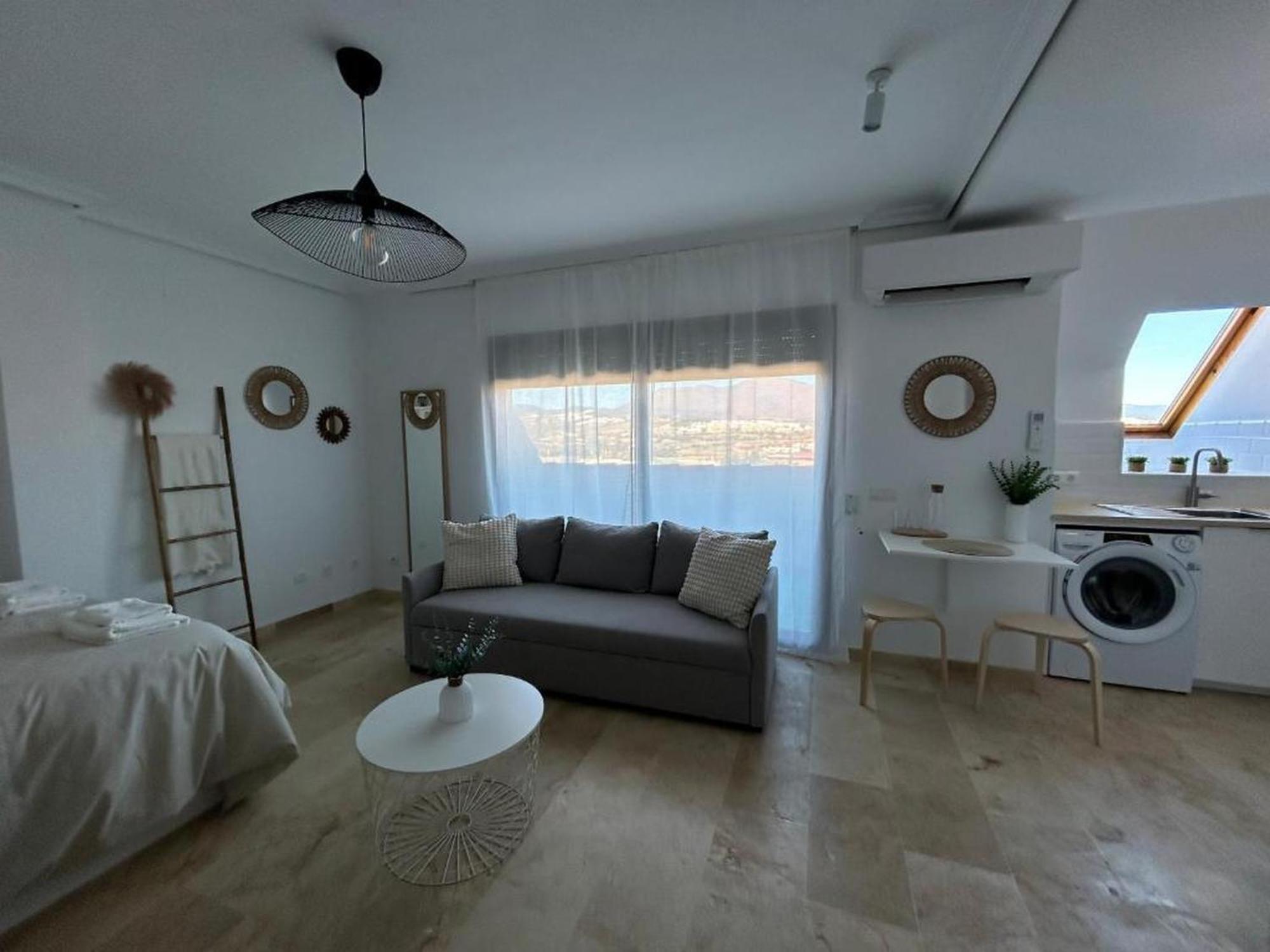 Estudio San Luis De Sabinillas Buitenkant foto