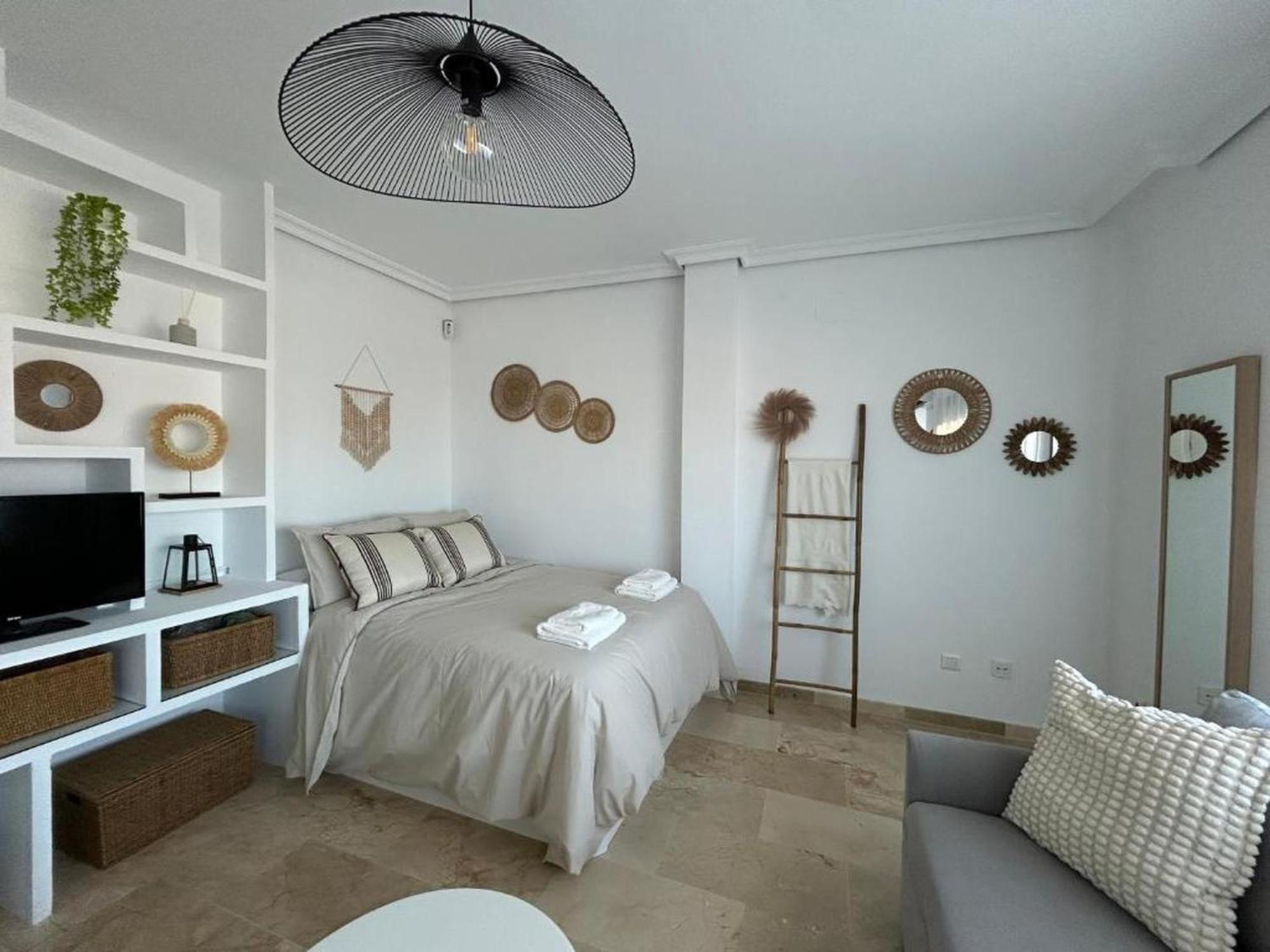 Estudio San Luis De Sabinillas Buitenkant foto