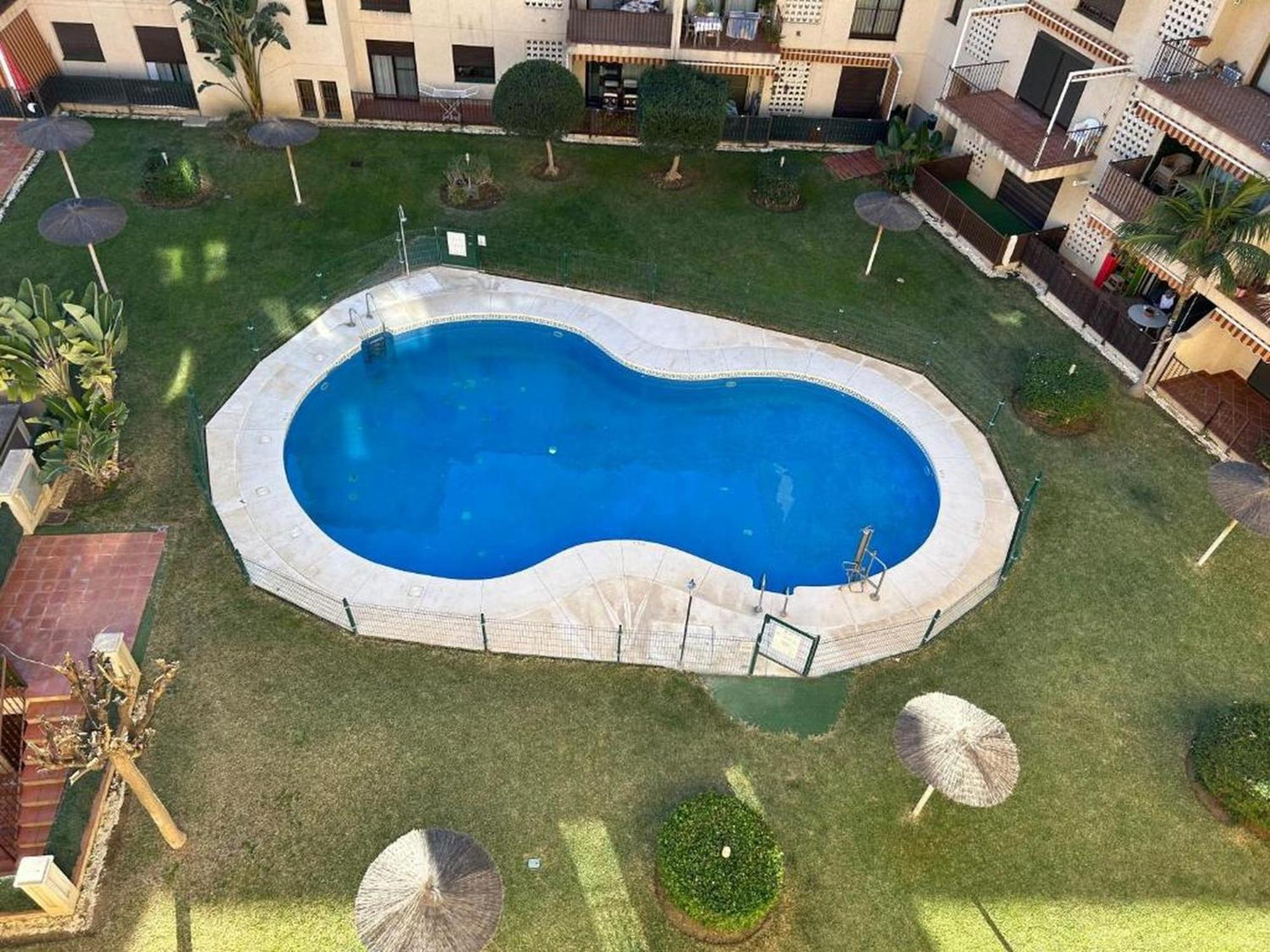 Estudio San Luis De Sabinillas Buitenkant foto